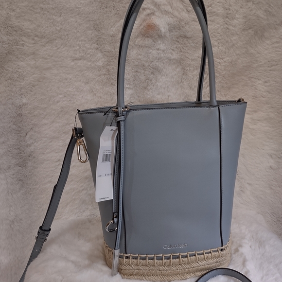 Calvin Klein Beautiful Bag - Picture 9 of 16